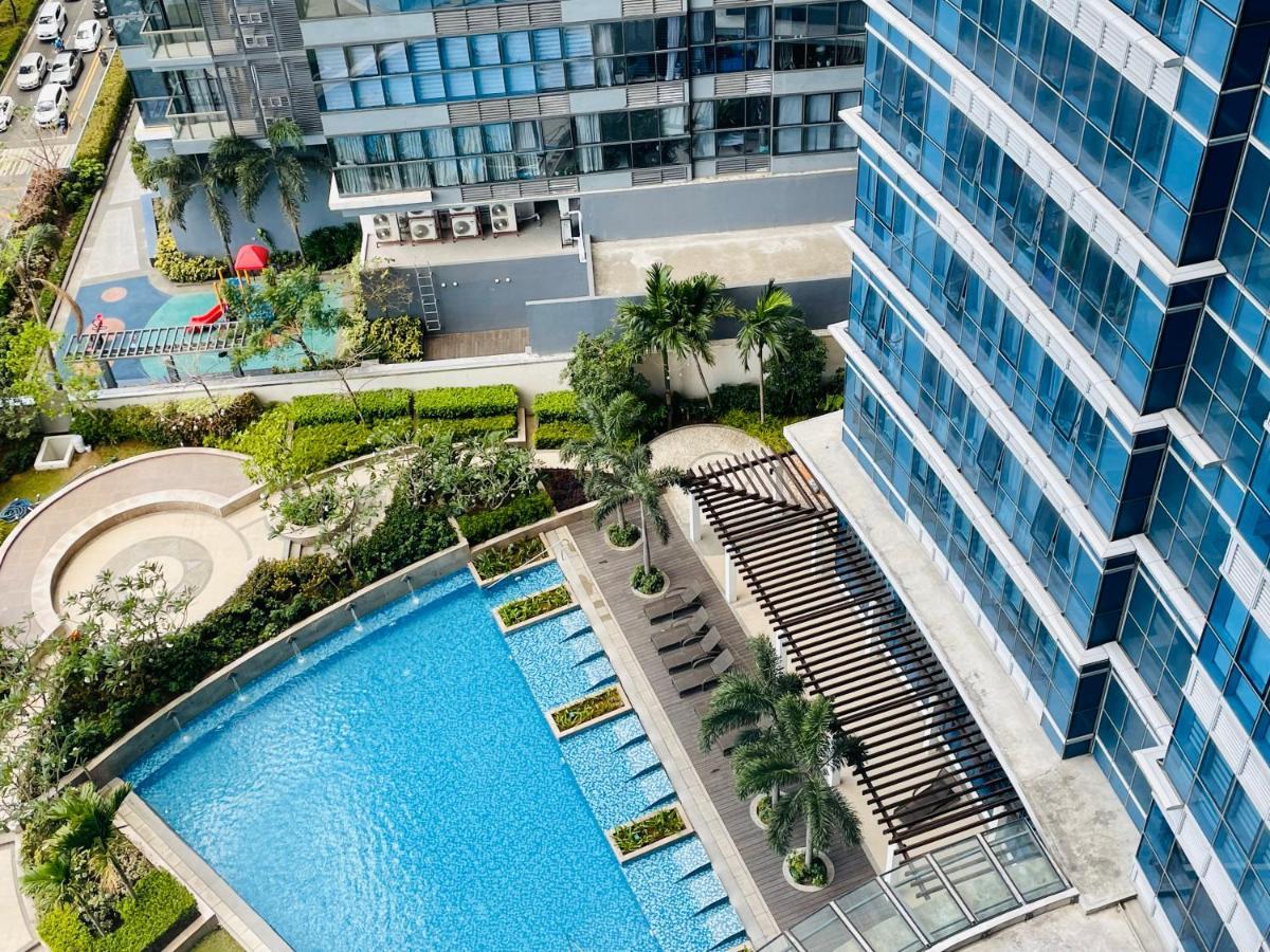 Uptown Parksuites Bgc Taguig Exterior foto