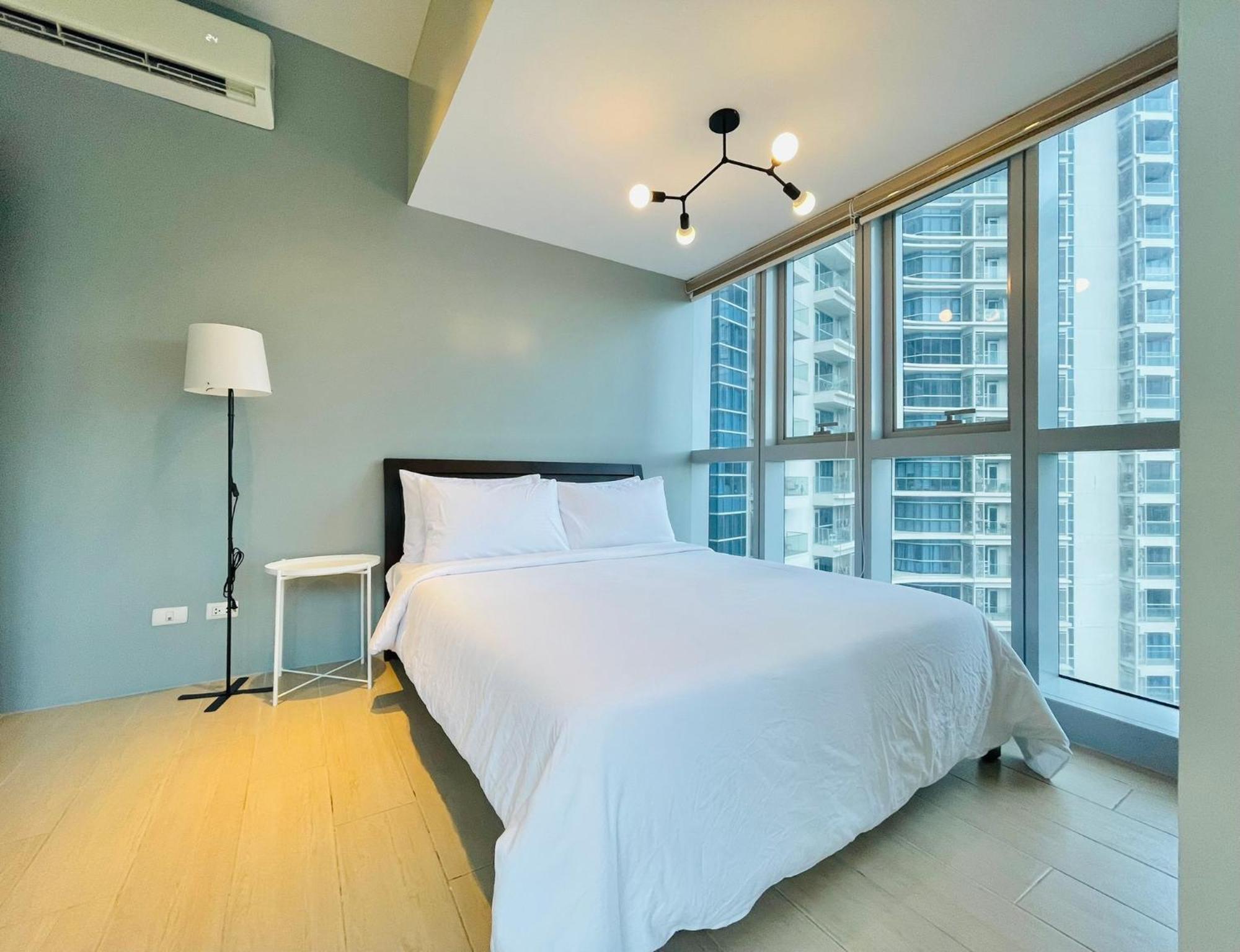 Uptown Parksuites Bgc Taguig Exterior foto