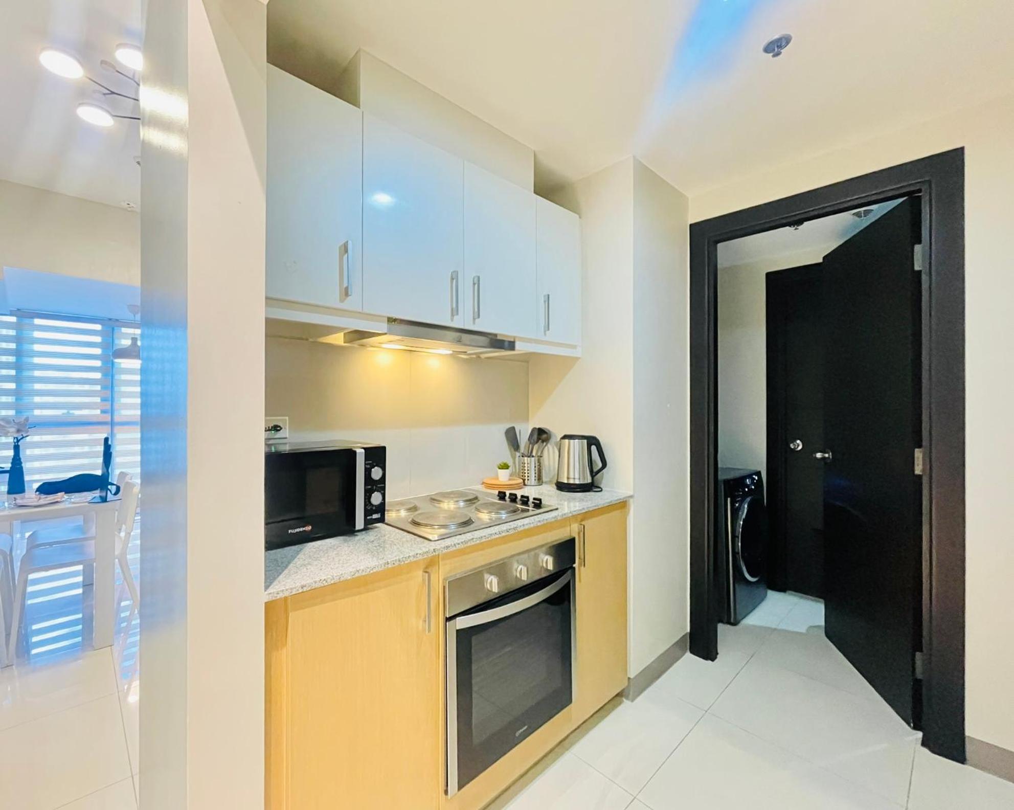 Uptown Parksuites Bgc Taguig Exterior foto
