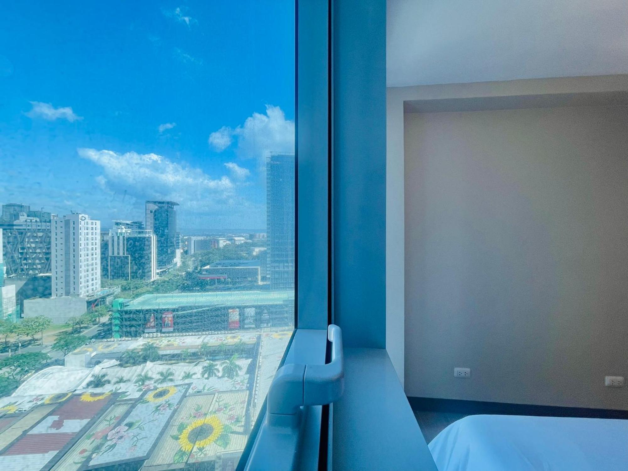 Uptown Parksuites Bgc Taguig Exterior foto