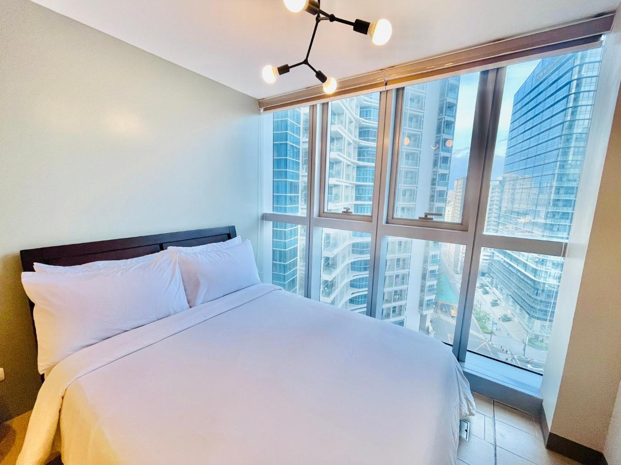 Uptown Parksuites Bgc Taguig Exterior foto